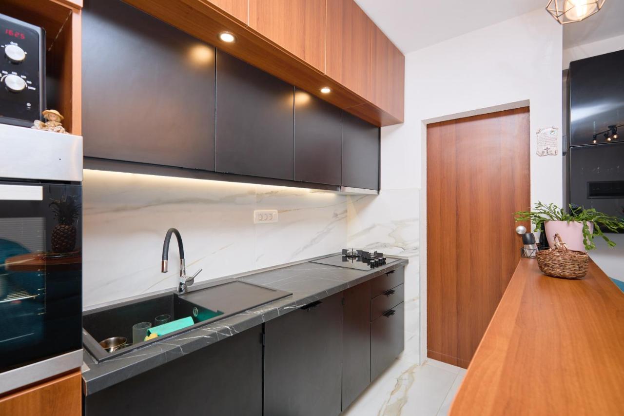 Stiga 4 - New 2 Bedroom Apartment Babino Polje Kültér fotó