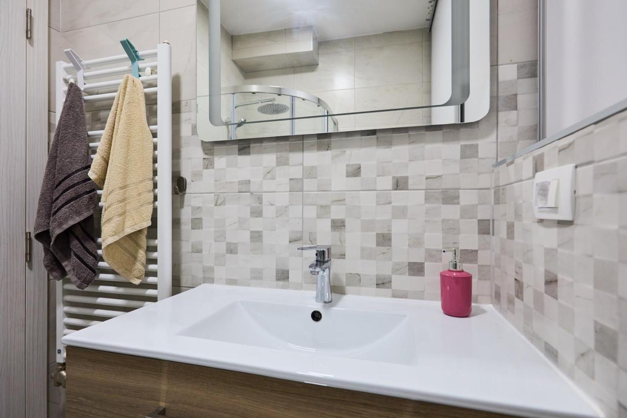 Stiga 4 - New 2 Bedroom Apartment Babino Polje Kültér fotó